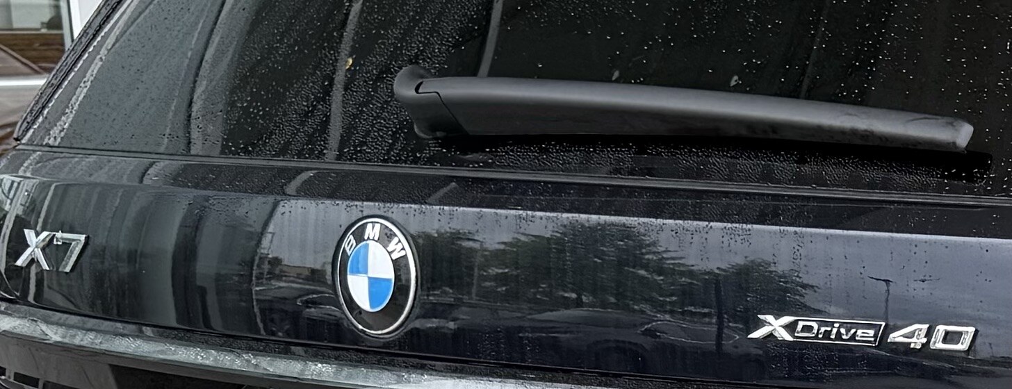 BMW X7 rear